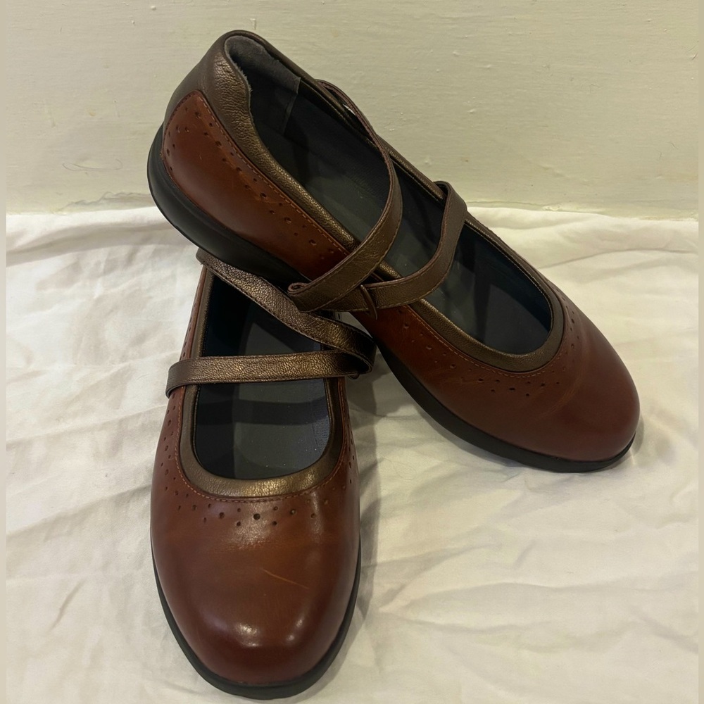 Aravon by New Balance Jodi Mary Janes